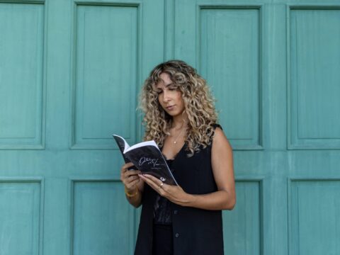 Escritora puertorriqueña Hazel Castro Corujo debuta con “Ontología del verso” Hazel Castro Corujo
