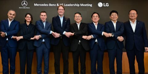 LG y Mercedes-Benz exploran expansión de su alianza