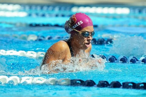 Sagrado domina primer día del Piscina Corta