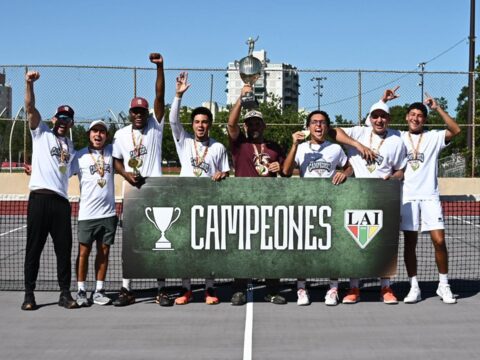 Delfines de Sagrado conquistan el bicampeonato en el tenis universitario