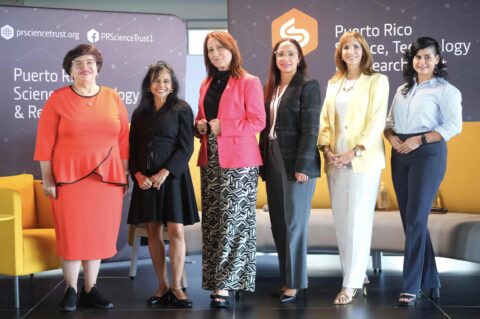 Ing. Lucy Crespo, Dra. Suranganie Dharmawardane, Dra. Idhaliz Flores, Dra. Dalice M. Pintero, Dra. Beatriz Zayas y Dra. Michelle MMartínez.
