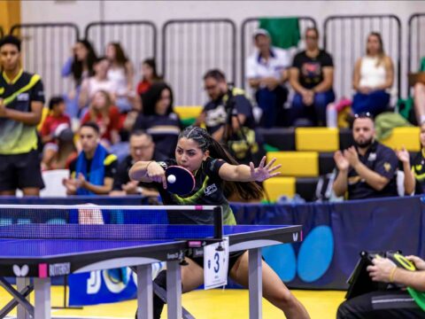 A pesar de su dolor, los Lobos y las Lobas de la UPR de Arecibo clasificaron a la semifinal del tenis de mesa. (LAI)