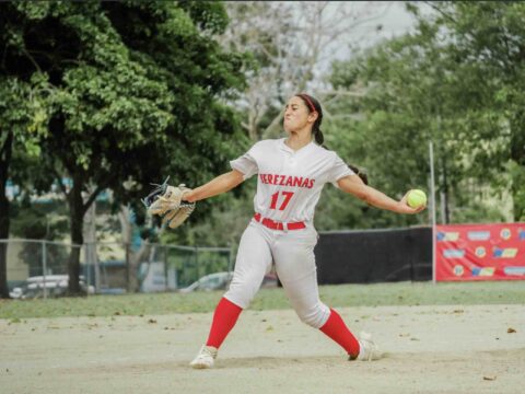 Las Jerezanas de la UPR RP no ganan un campeonato desde el 2008. Ariana Rodríguez (UPR PP)