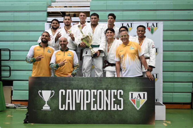 Los Tigres de la UIPR revalidan el campeonato en judo. (Luis F. Minguela / LAI)