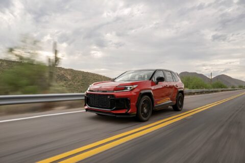Toyota inicia ventas de la nueva RAV4 electrificada en Puerto Rico