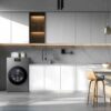 Los cinco electrodomésticos esenciales para equipar un primer apartamento Lava-secadora inteligente Samsung Bespoke AI Laundry Combo diseñada para optimizar espacio y consumo energético en apartamentos.