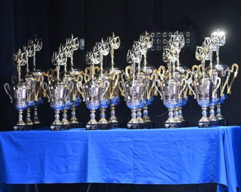 LAI premia la excelencia académica y deportiva de sus estudiantes-atletas