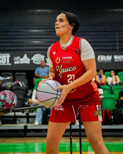 3 Point Contest: Mariejoan de Jesús / #21 / Cafetaleras de Yauco