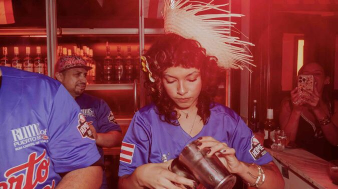 Furtivo Speakeasy representa a Puerto Rico en Medellín Cocktail Week Representantes de Puerto Rico participan en Medellín Cocktail Week promoviendo la cultura del ron y la hospitalidad boricua.