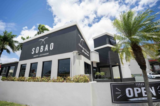 Fachada del nuevo restaurante Sobao en Guaynabo ubicado cerca de Plaza Caparra tras una inversión de más de $300,000.