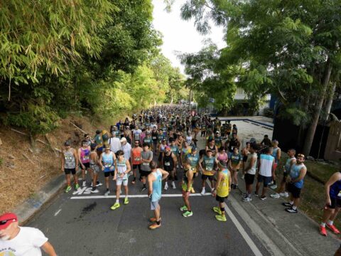 Ciudadanía reclama mayor participación en decisiones sobre el proyecto Esencia Participantes del 5K Contra Esencia .