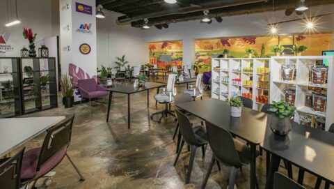 Hecho en Puerto Rico habilita centro de acopio en Plaza Las Américas para apoyar a Venezuela Centro de acopio Hecho en Puerto Rico