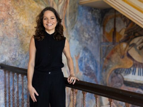 Profesora Rocío Zambrana de la UPR Río Piedras recibe beca de la American Council