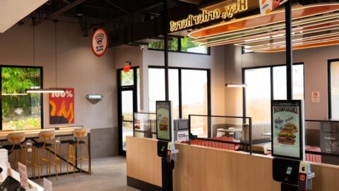 Burger King inaugura restaurante en Laderas de San Juan y crea cerca de 50 empleos directos Nuevo restaurante de Burger King Puerto Rico ubicado en la carretera PR-1, en la entrada de Laderas de San Juan.