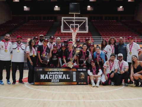 Gigantes de Carolina vencen a Hormigueros y ganan el campeonato de la LBPF 2026 Jugadoras de las Gigantes de Carolina durante la celebración del campeonato de la LBPF 2026 en Carolina.