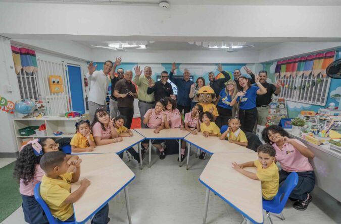Fransglobal Charity Foundation transforma salón de kindergarten en Llorens Torres Salón de kindergarten del Colegio Sagrada Familia en Llorens Torres.