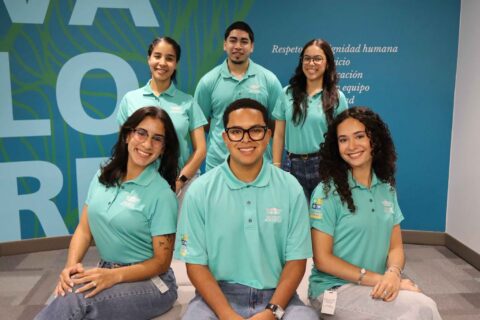 Estudiantes universitarios fortalecen su experiencia profesional con internado de Seguros Múltiples Grupo de estudiantes programa internado GCSM 2026