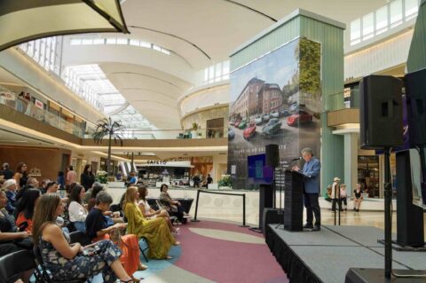 The Mall of San Juan tendrá una nueva plataforma de publicidad digital de gran formato Nueva plataforma de publicidad digital La Grandiosa en el atrio central de The Mall of San Juan en San Juan.