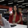 Aplicación Texaco Rewards mostrada en un teléfono móvil para acumular puntos por compras.