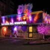 Restaurante Burger King de Isla Verde decorado con imágenes y elementos visuales de Dragon Ball Super.