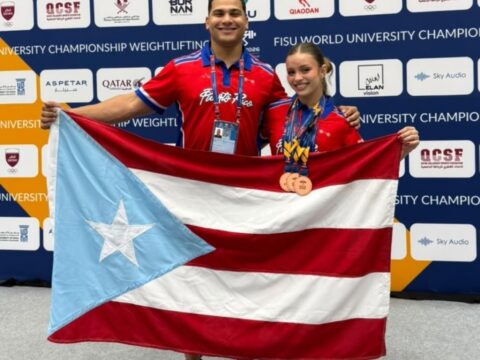 Puerto Rico conquista tres medallas en Mundial Universitario de Halterofilia FISU Carlyanis Santiago compite en la categoría de 57 kilos del Mundial Universitario de Halterofilia FISU.