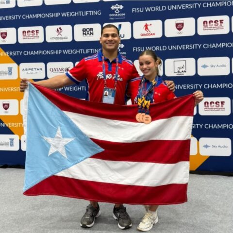 Puerto Rico conquista tres medallas en Mundial Universitario de Halterofilia FISU Carlyanis Santiago compite en la categoría de 57 kilos del Mundial Universitario de Halterofilia FISU.