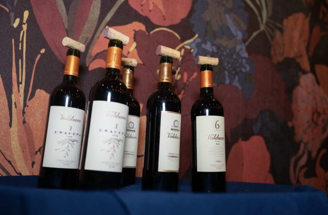 Exhibición de la selección exclusiva de caldos de Bodegas Valduero presentados en San Juan junto a Ballester Hermanos.