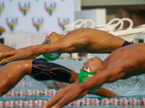 Campeonato de Piscina Corta de la LAI se celebrará en el RUM del 30 de noviembre al 2 de diciembre Competencia de natación universitaria en piscina durante una jornada deportiva de la Liga Atlética Interuniversitaria.