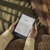 Primer plano de la pantalla de alta nitidez del nuevo Kindle Paperwhite.