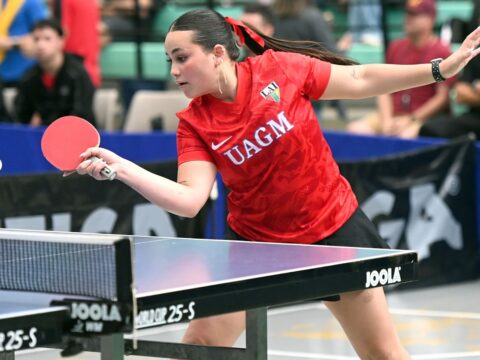 Las Taínas de la UAGM defiende sus seis titulos en tenis de mesa este sábado en la etapa de semfinales. (Luis F. Minguela LAI)