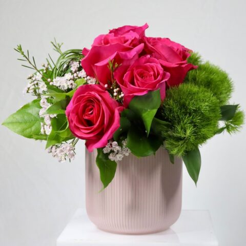 Floristree y Susan G. Komen Puerto Rico se unen para promover la detección temprana del cáncer de seno Arreglo de rosas rosadas de la colección Rosas para la Vida de Floristree para apoyar a Susan G. Komen Puerto Rico.