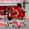 Las Taínas de UAGM comienzan la defensa del título con Juan Carlos Núñez Equipo femenino de voleibol de UAGM durante la defensa de su campeonato de la LAI.